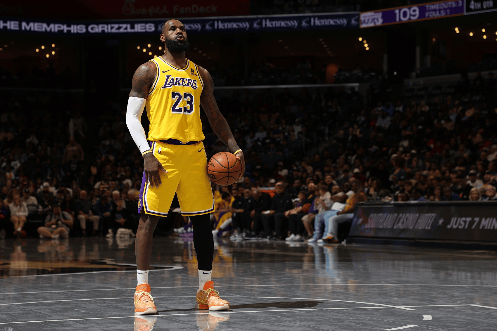 金年会中国官网-NBA总决赛倒计时，芝加哥公牛冲刺阶段复出首秀，细节引发关注，悬念犹存，数据趋势出现新变化的简单介绍